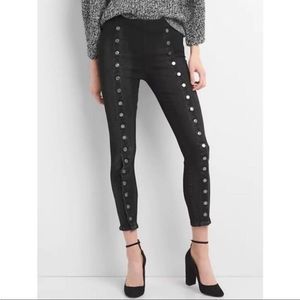 Gap faded black size 25 petite super high rise skinny jeans button